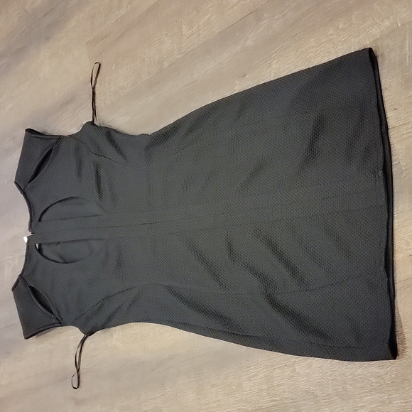 Women's black dress. - Picture 10 of 10